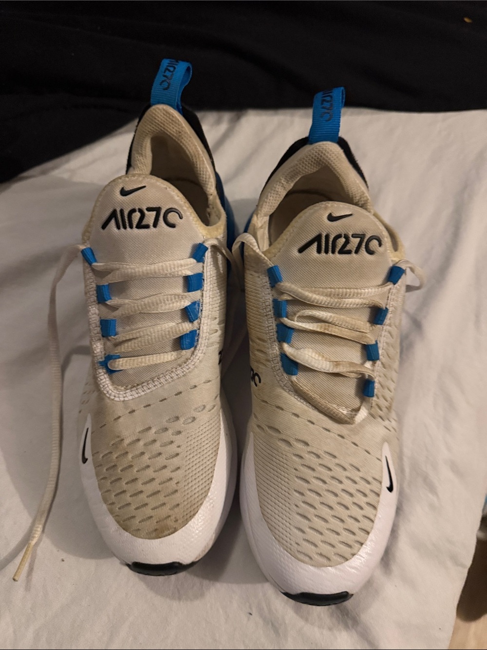 Nike Kids Air270 Sneakers in Cream with Blue Accents